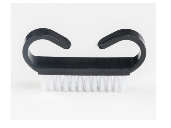 Щеточка для ногтей черная 